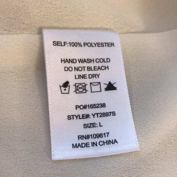 Lined 100 % polyester cold-shoulder blouse w adjustable straps. - Picture 8 of 8